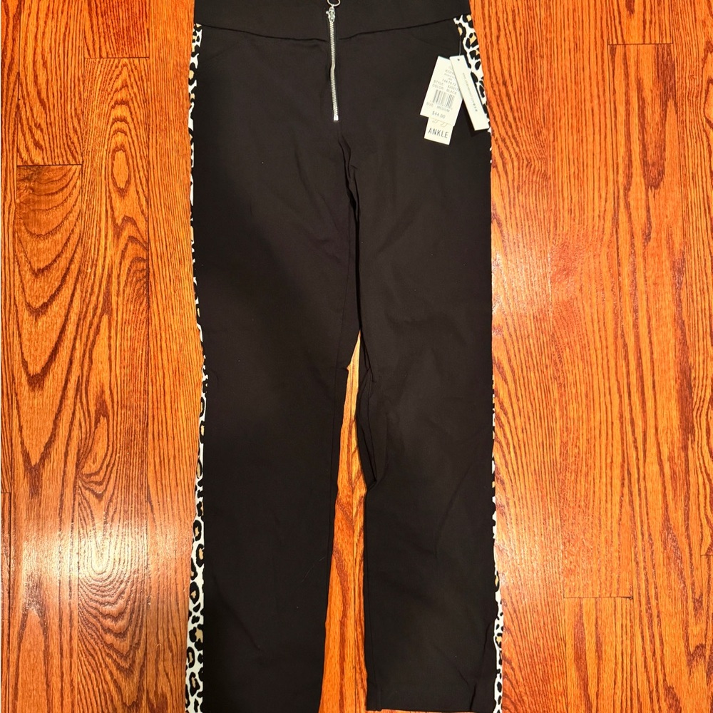 Kohl's Black Capris with Shimmery Side Accents